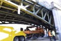 LKW blieb unter Bruecke haengen Koeln Deutz Deutz Muelheimerstr P126